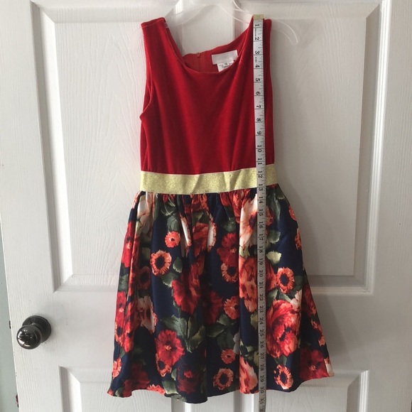 Beautiful Red Velvet/Gold Floral Dress Sz 12 - Picture 5 of 12